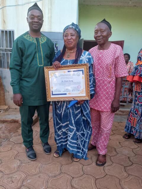 Recognition of Dr Elisabeth's linguistic work