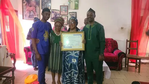 Recognition of Dr Elisabeth's linguistic work