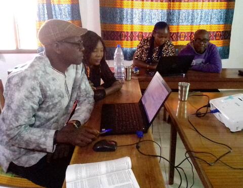 Àləʼərə̀ mə bəŋnə̀ abòŋnə̀